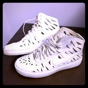 Nike AF1 Cutout Style